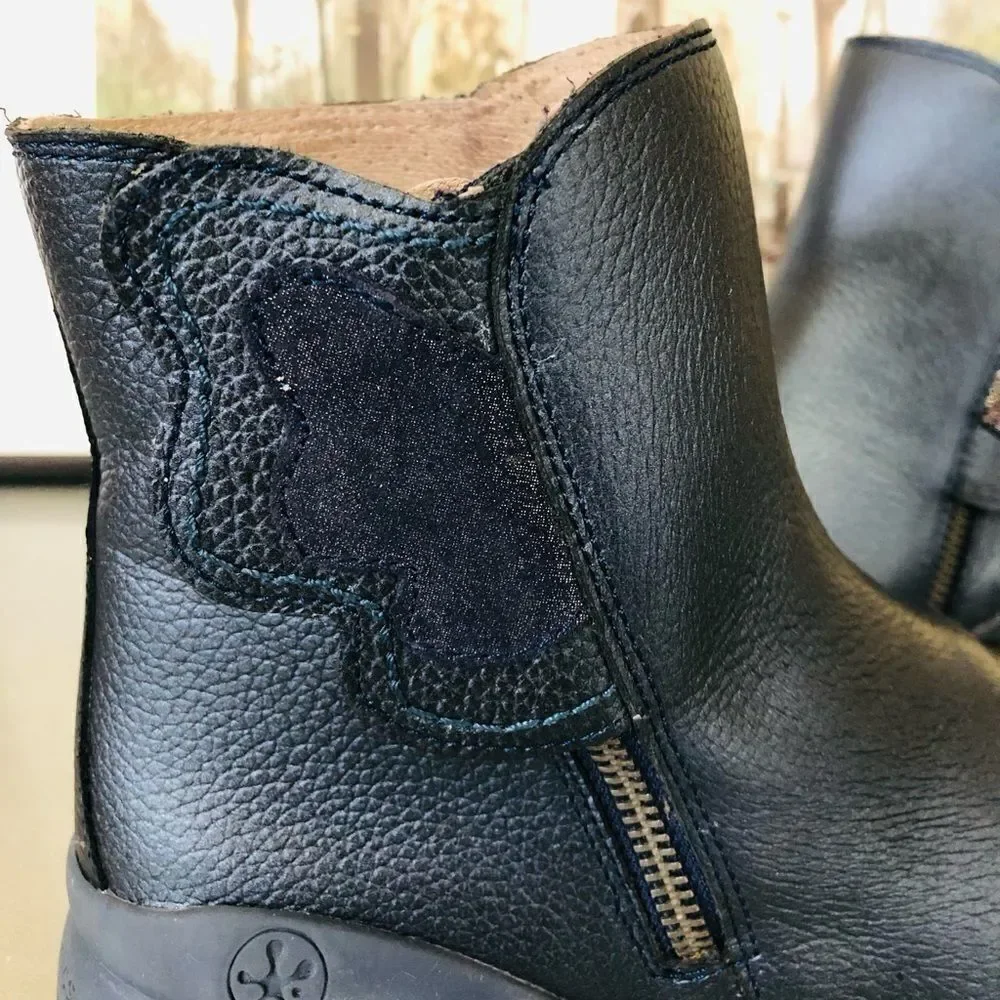 ‎Biomecanics Girls' Glitter Booties